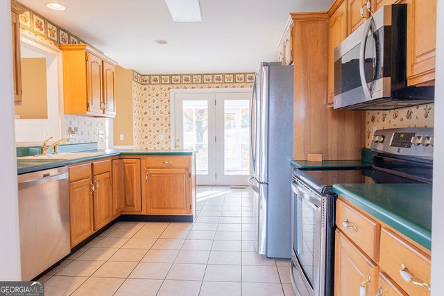 218 Golden Oaks Drive, Lafayette, GA 30728