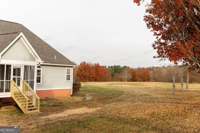 218 Golden Oaks Drive, Lafayette, GA 30728