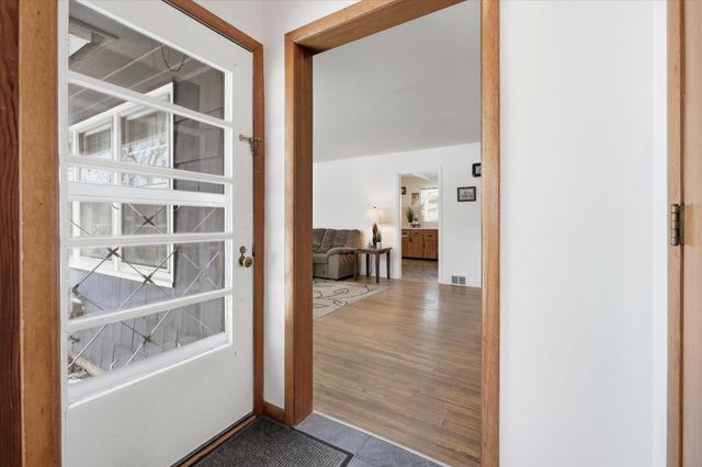 400 Mill Street, Excelsior, MN 55331