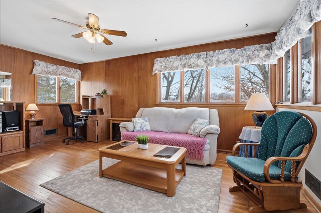 400 Mill Street, Excelsior, MN 55331