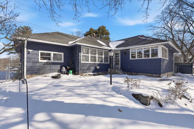 400 Mill Street, Excelsior, MN 55331