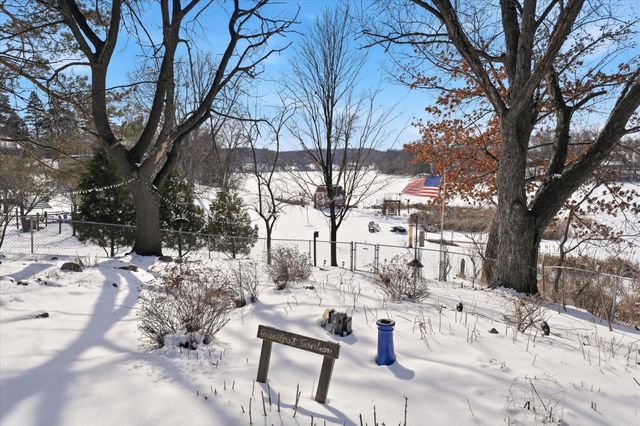 400 Mill Street, Excelsior, MN 55331