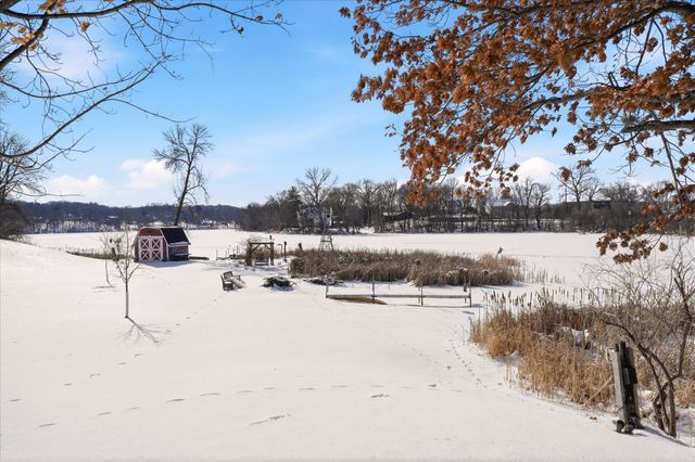 400 Mill Street, Excelsior, MN 55331