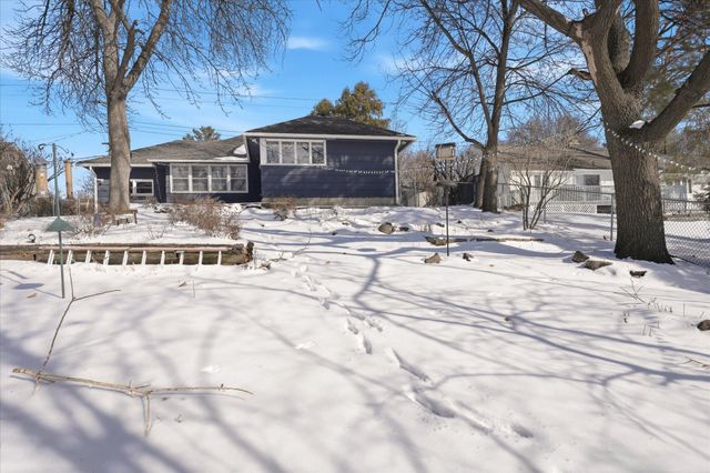 400 Mill Street, Excelsior, MN 55331