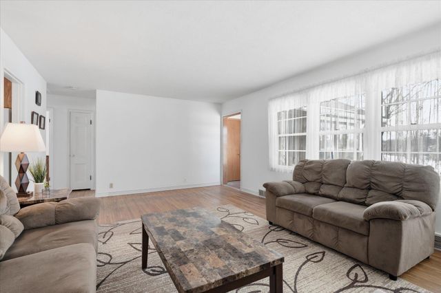 400 Mill Street, Excelsior, MN 55331