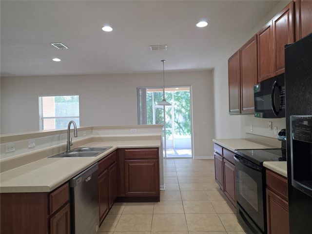 311 RAMBLING CIRCLE, Apopka, FL 32712