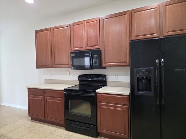 311 RAMBLING CIRCLE, Apopka, FL 32712