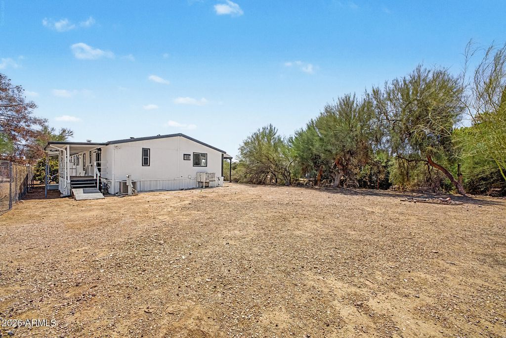 22324 W SUNSHINE Drive, Wittmann, AZ 85361 — photo 4