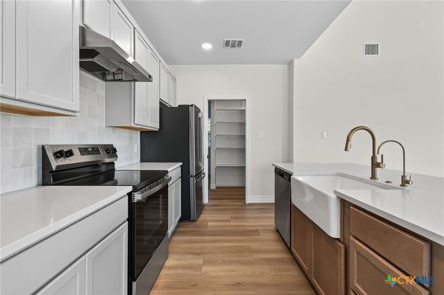 362 Stagecoach Trail, San Marcos, TX 78666