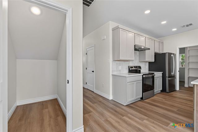 362 Stagecoach Trail, San Marcos, TX 78666