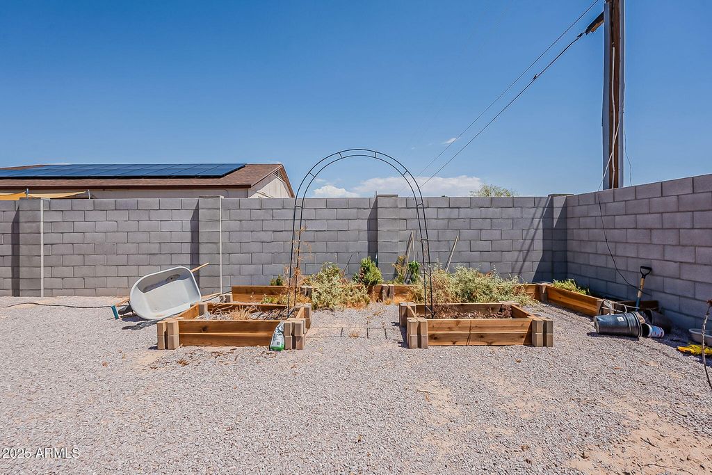 Image 19 of property listing at 3345 W SANTAN VISTA Drive, Eloy, AZ 85131