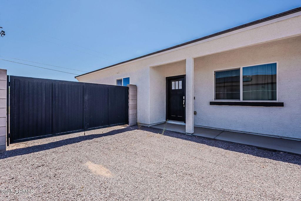 Image 3 of property listing at 3345 W SANTAN VISTA Drive, Eloy, AZ 85131