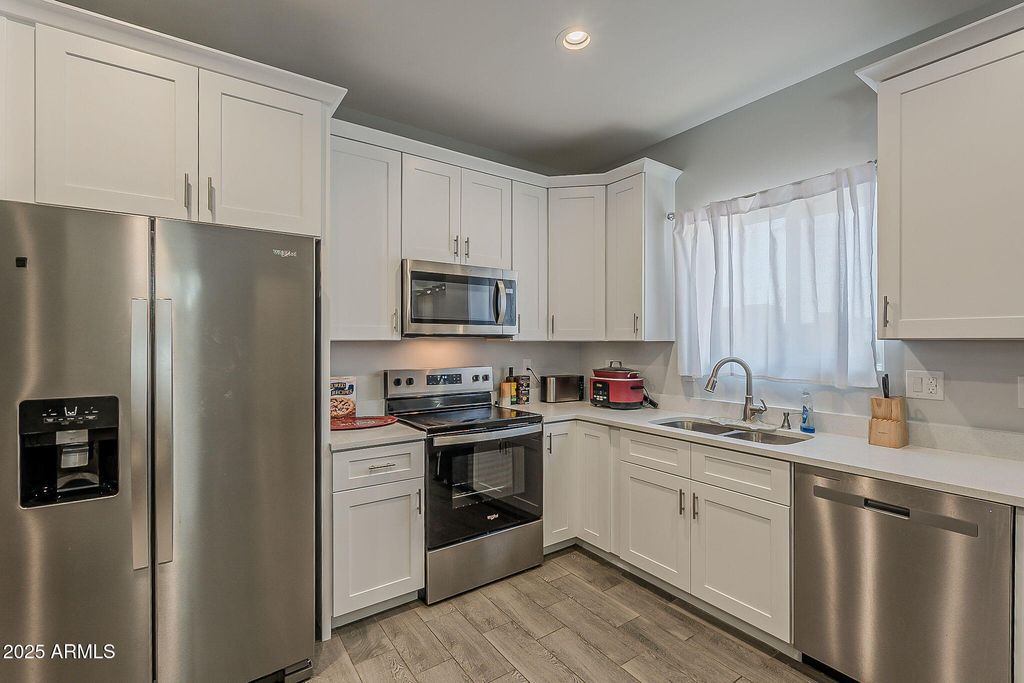 Image 5 of property listing at 3345 W SANTAN VISTA Drive, Eloy, AZ 85131