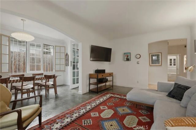 1345 N Hayworth 2, West Hollywood, CA 90046