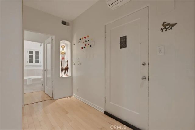 1345 N Hayworth 2, West Hollywood, CA 90046