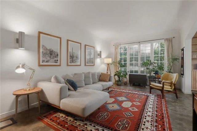 1345 N Hayworth 2, West Hollywood, CA 90046