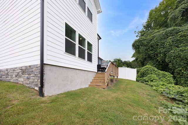 5256 Piedmont Run Road, Mount Holly, NC 28120