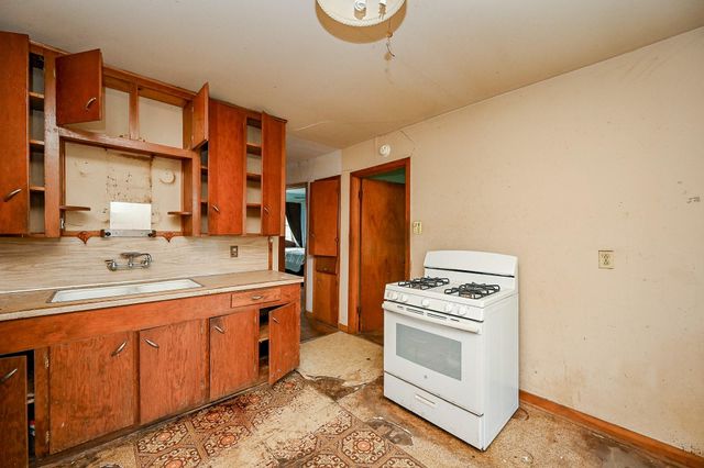 5905 Willow Drive, Pearland, TX 77584