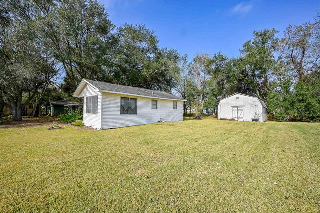 5905 Willow Drive, Pearland, TX 77584