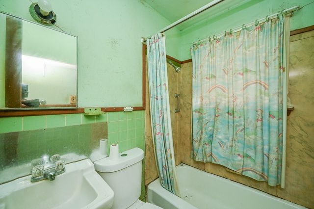 5905 Willow Drive, Pearland, TX 77584