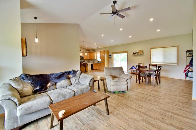22 454th Boulevard, Harris, MN 55032