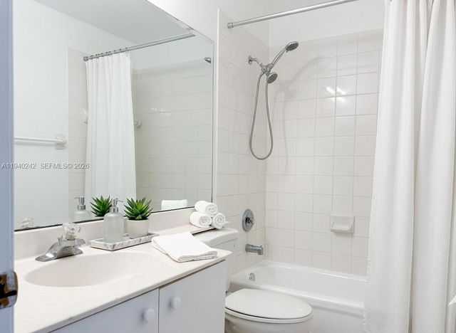 11541 NW 68th Terrace, Doral, FL 33178