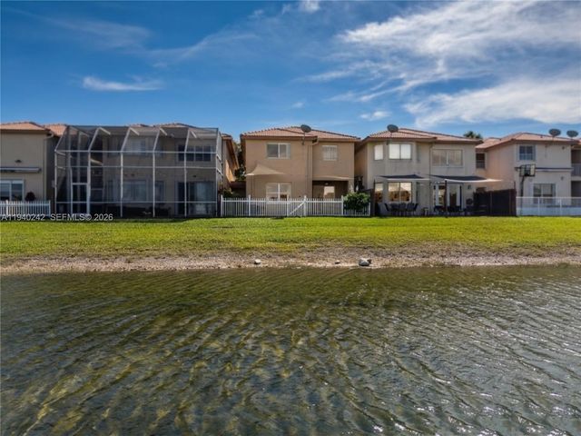 11541 NW 68th Terrace, Doral, FL 33178