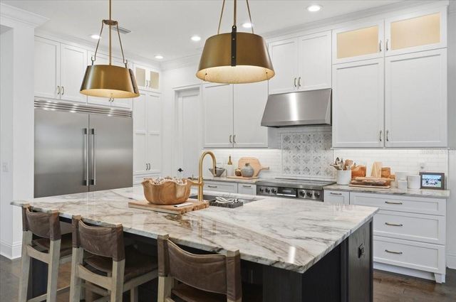 2398 HERITAGE LAKES DRIVE, Lakeland, FL 33803