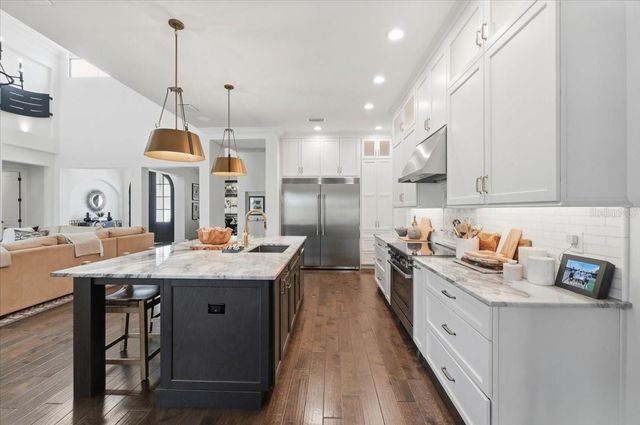 2398 HERITAGE LAKES DRIVE, Lakeland, FL 33803