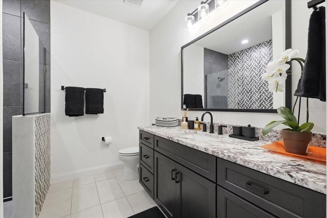 2398 HERITAGE LAKES DRIVE, Lakeland, FL 33803