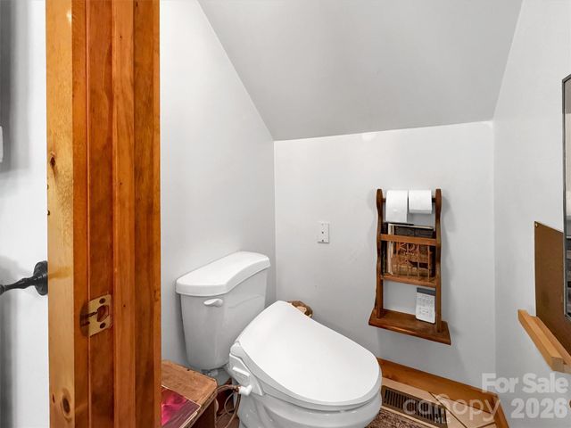 150 Sorghum Drive, Waynesville, NC 28785