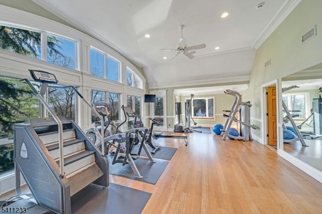 307 Freemans Ln, Franklin Lakes Boro, NJ 07417