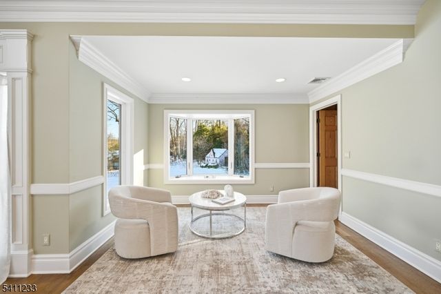 307 Freemans Ln, Franklin Lakes Boro, NJ 07417