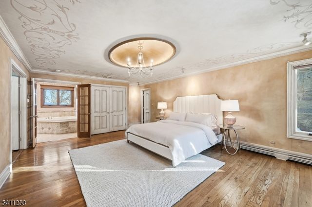 307 Freemans Ln, Franklin Lakes Boro, NJ 07417