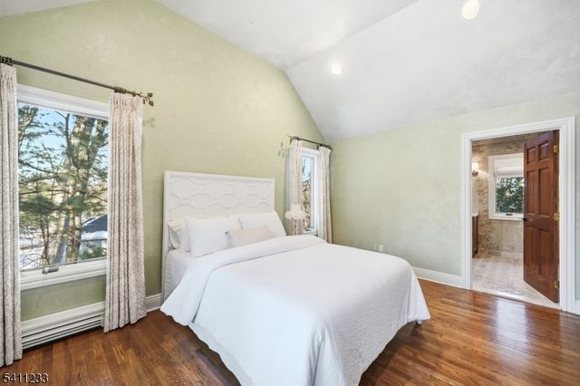 307 Freemans Ln, Franklin Lakes Boro, NJ 07417