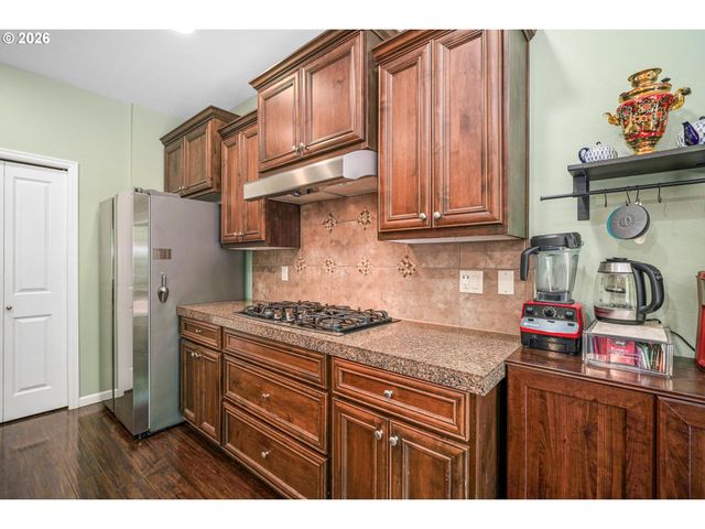 8156 Sw 174th Ter, Beaverton, OR 97007