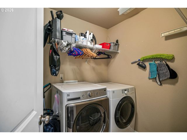 8156 Sw 174th Ter, Beaverton, OR 97007