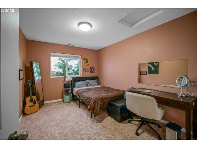 8156 Sw 174th Ter, Beaverton, OR 97007