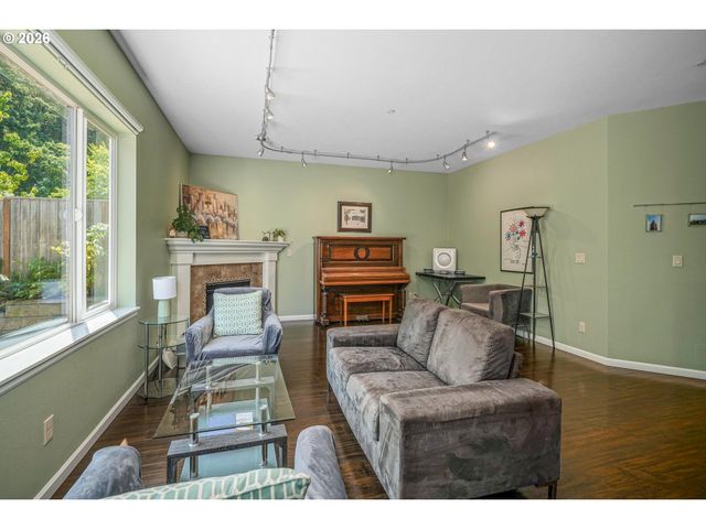 8156 Sw 174th Ter, Beaverton, OR 97007