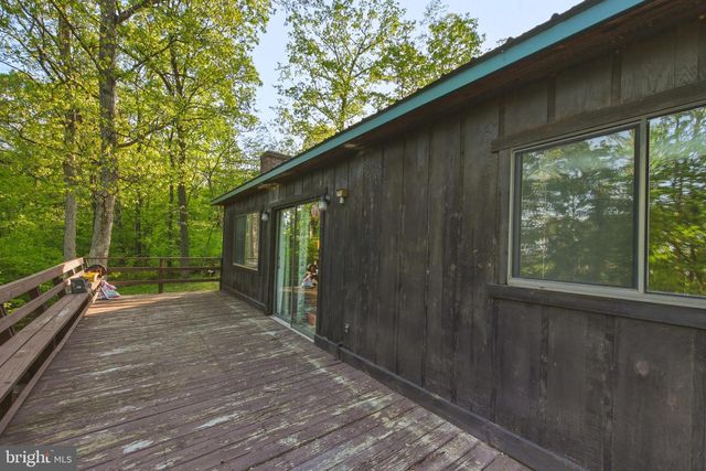 816 HILLTOP LN, Mount Jackson, VA 22842
