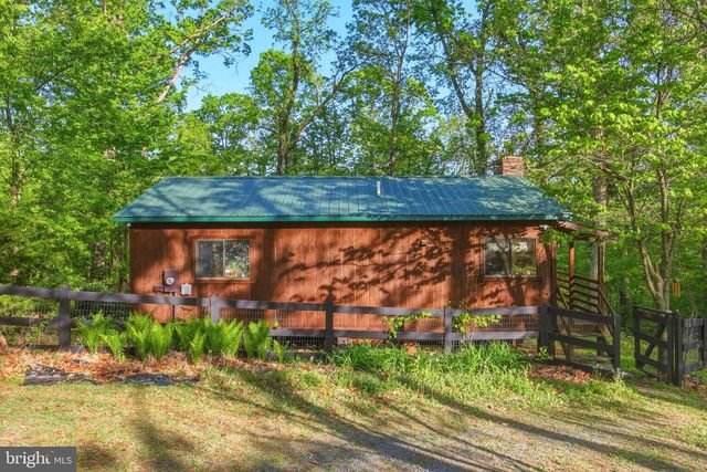 816 HILLTOP LN, Mount Jackson, VA 22842