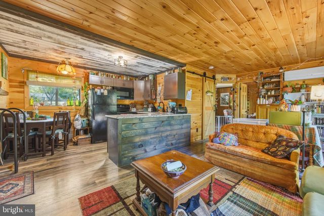816 HILLTOP LN, Mount Jackson, VA 22842