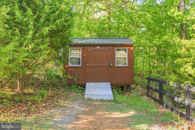 816 HILLTOP LN, Mount Jackson, VA 22842