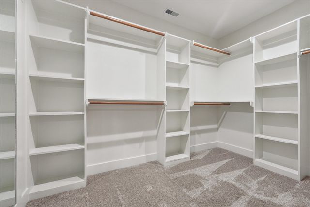 17335 Brookview Drive, Urbandale, IA 50323