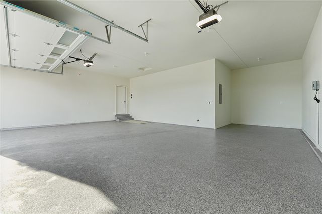 17335 Brookview Drive, Urbandale, IA 50323