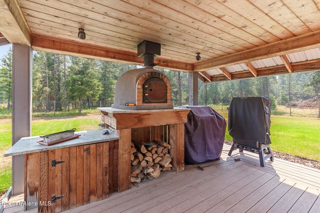 630 Goldfinch LN, Spirit Lake, ID 83869