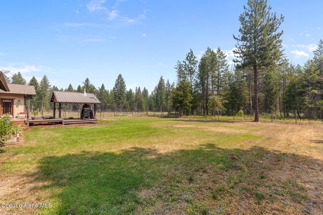 630 Goldfinch LN, Spirit Lake, ID 83869