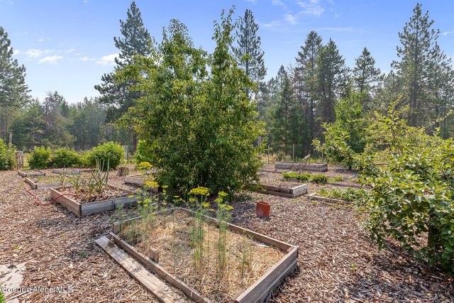 630 Goldfinch LN, Spirit Lake, ID 83869