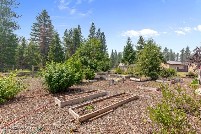 630 Goldfinch LN, Spirit Lake, ID 83869