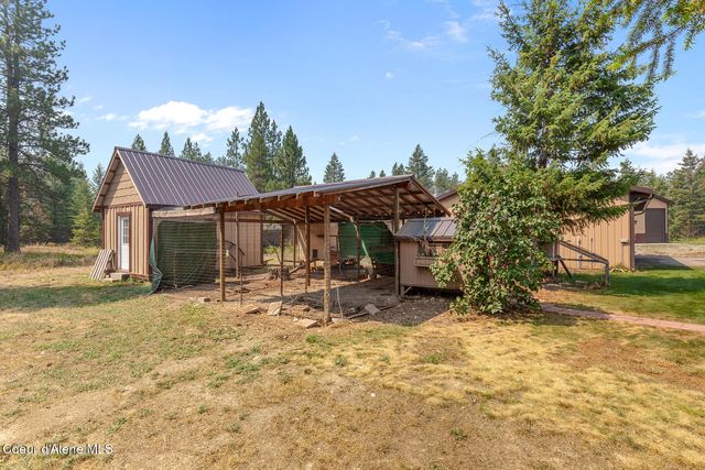 630 Goldfinch LN, Spirit Lake, ID 83869